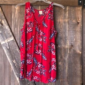 Red sleeveless tank